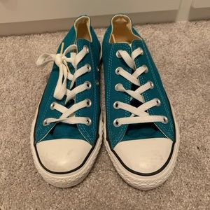 Turquoise converse